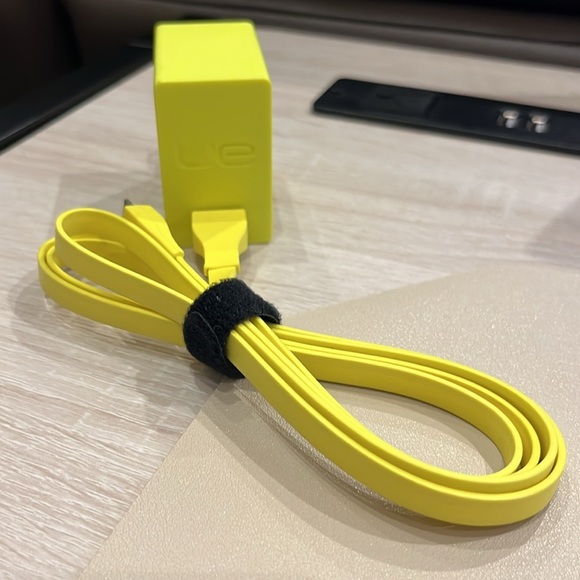 Original Logitech Universal AC Adapter & USB Charge Cable Cord Fast Charging - Picture 5 of 5